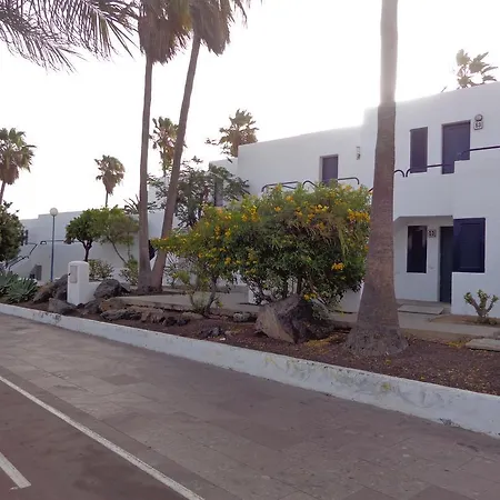 Habitaciones Residencial Corralejo Centro Playa Guest house